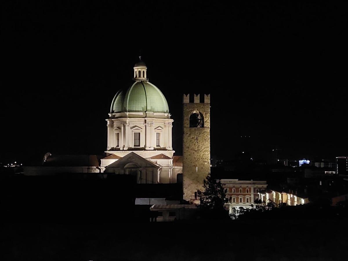 Fiordiluna, Nel Cuore Di Brescia Hotel Екстериор снимка